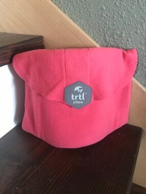 Trtl TRAVEL NECK PILLOW